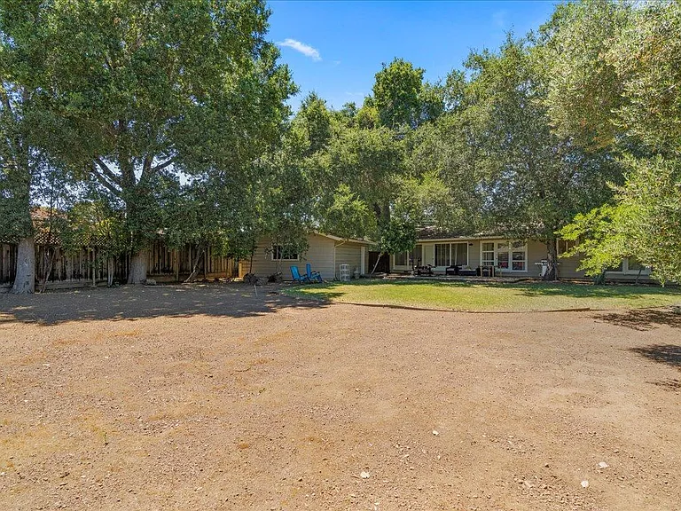 175 N El Monte Ave — Photo 18