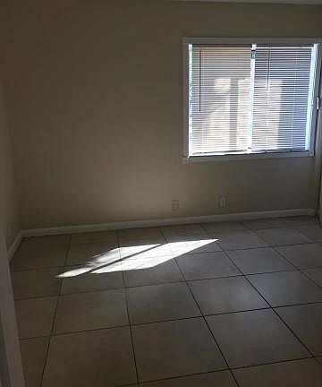 3rd image of 1282 The Pointe Dr