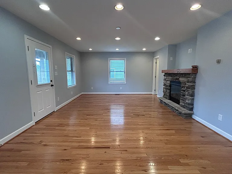 209 Delmar St — Photo 15