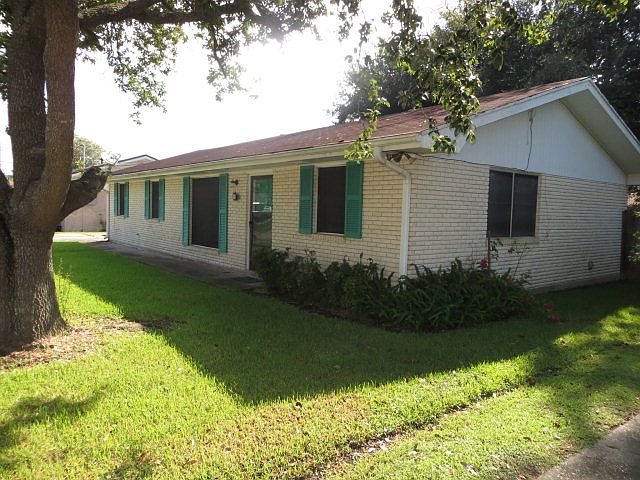 1st image of 218 Glenwood Dr