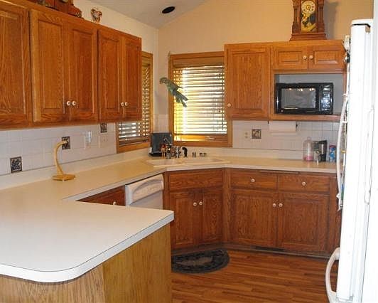 2nd image of 1614 Eden Dr