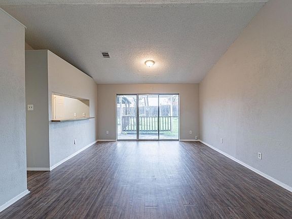 3rd image of 10841 Sunnydale Dr #1
