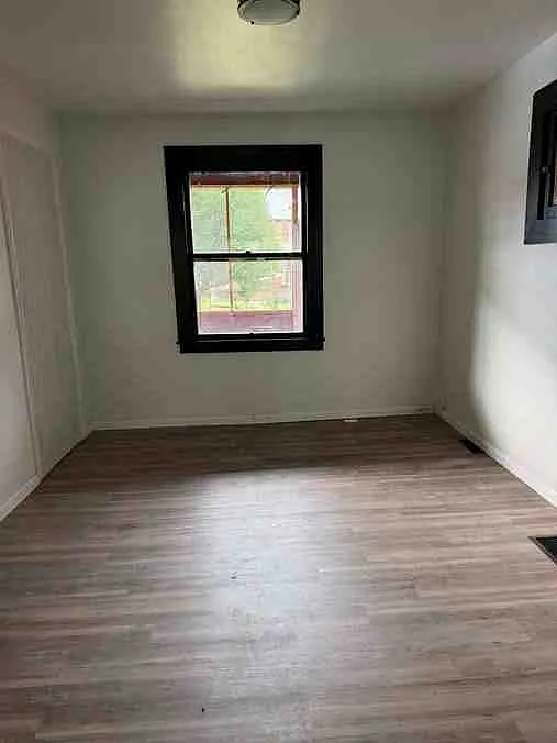 4 bed, 1600 sqft, $2,100 — Photo 4