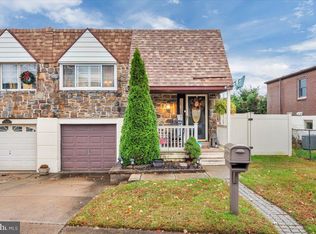 15105 Ina Dr, Philadelphia, PA 19116