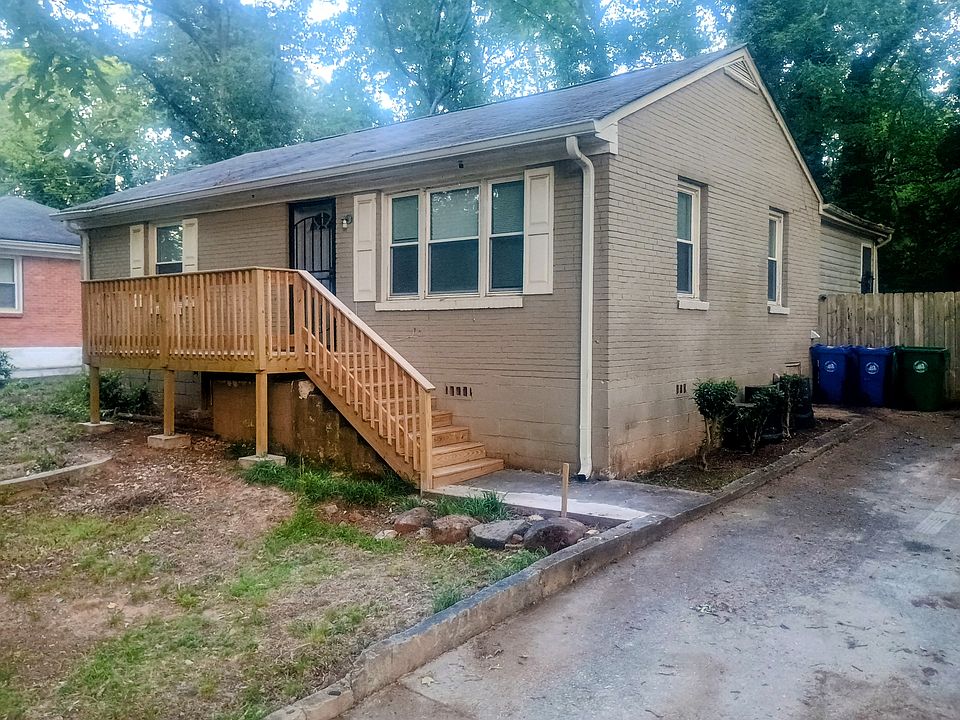 1st image of 2169 Doris Dr