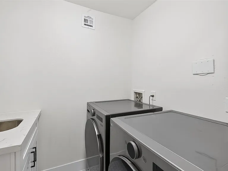 1535 Potomac Dr #A — Photo 26