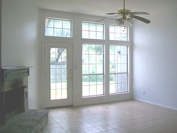 4th image of 2505 Covington Dr