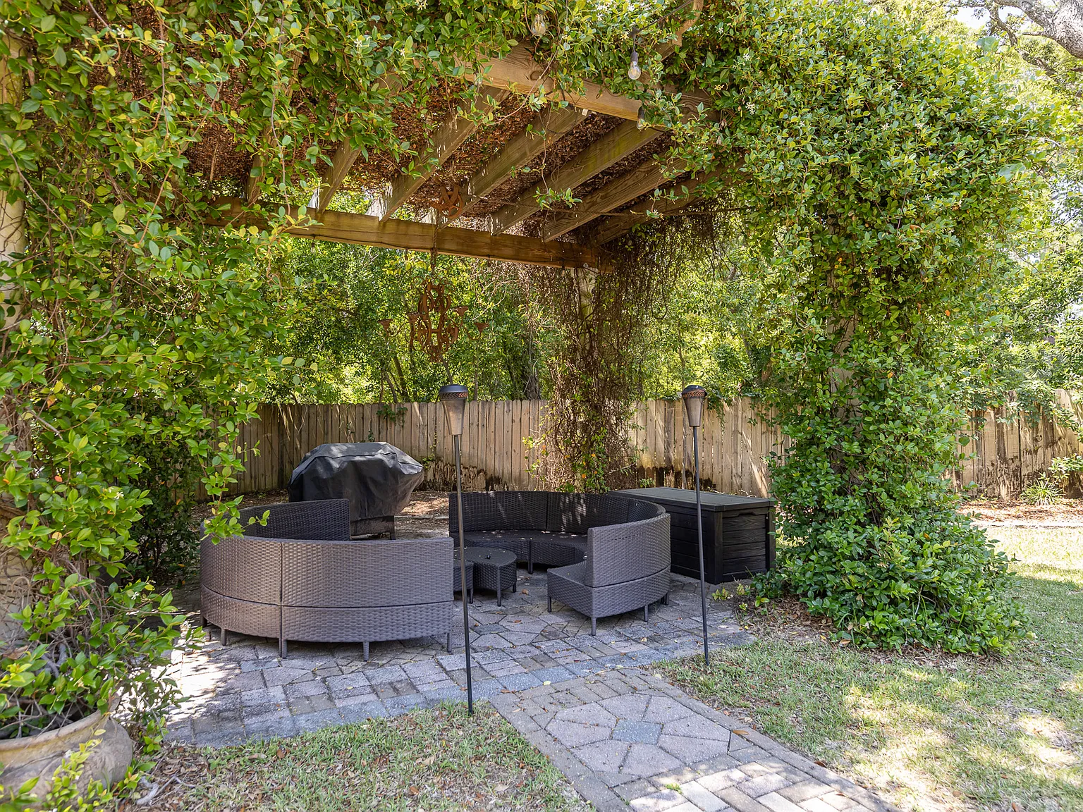 204 Bradley Dr NE — Photo 4