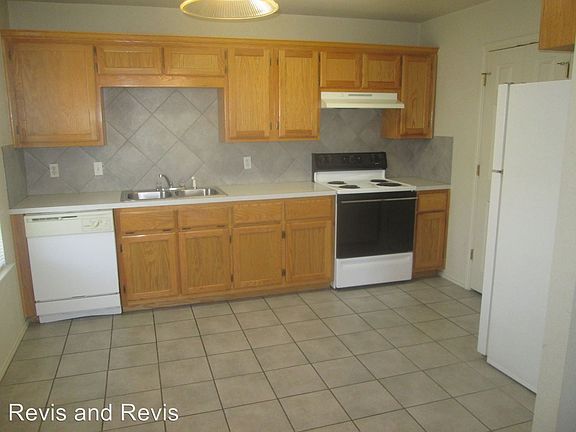 2nd image of 4609 Wade Dr APT D