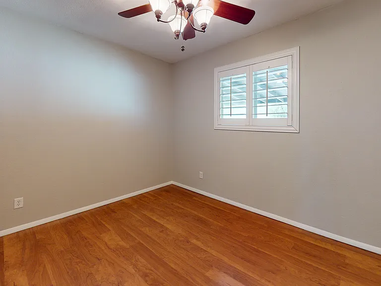 2080 E Greenway Dr #2 — Photo 17