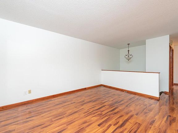 4th image of 637 145th St E