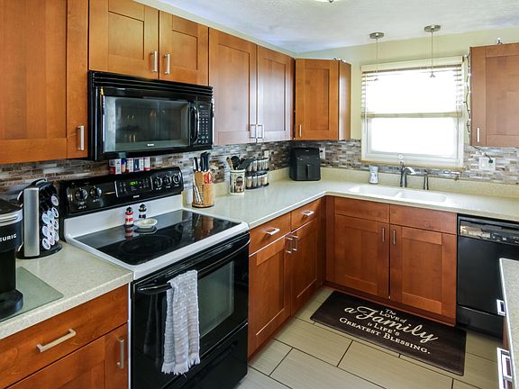 5th image of 5935 Baytree Dr