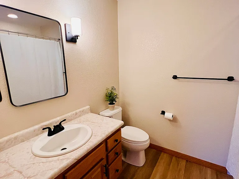1310 Market St — Photo 11