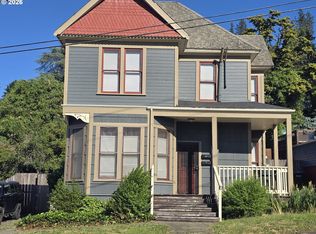 925 SE Main St, Roseburg, OR 97470