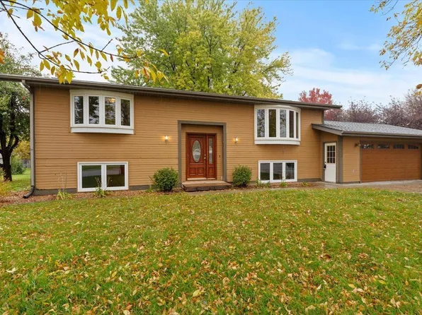 703 5th St N, Breckenridge, MN 56520