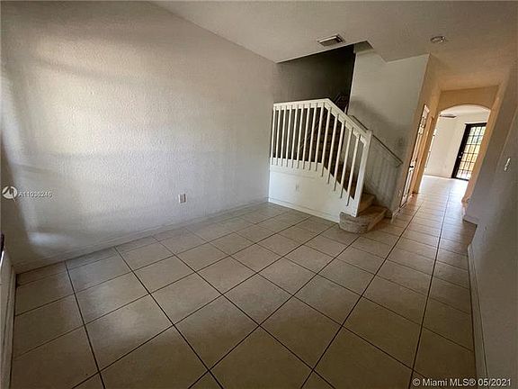 4th image of 10281 NW 32nd Ter
