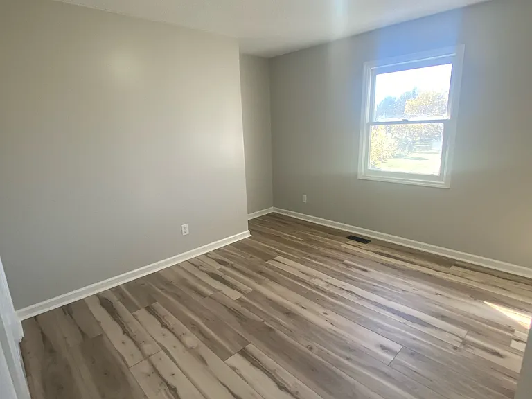 4417 E Clayton Ct — Photo 15