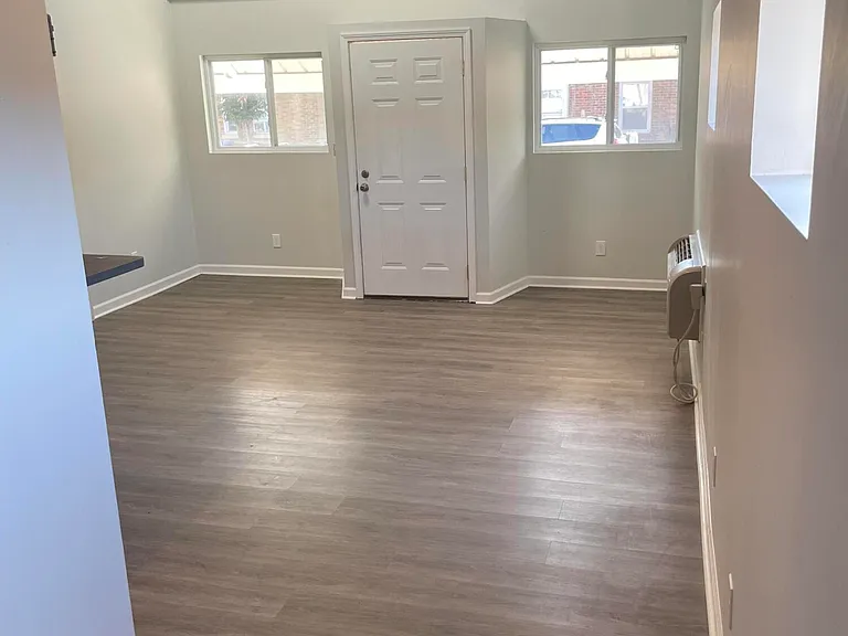 1212 Krieger St — Photo 5