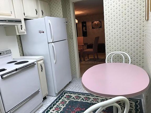 5th image of 2000 Presidential Way APT 1502