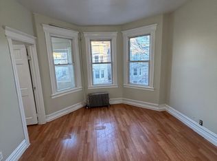 633 S 19th St #B, Newark, NJ 07103