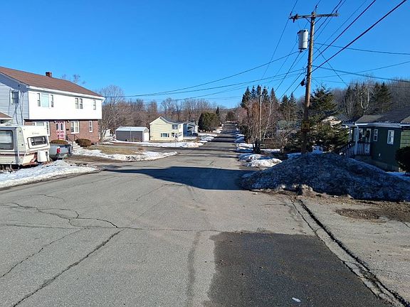 5th image of 732 Kent St