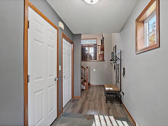 3rd image of 2944 Wyndam Ct