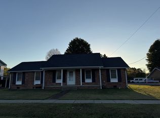 223 Walnut St, Greenbrier, TN 37073
