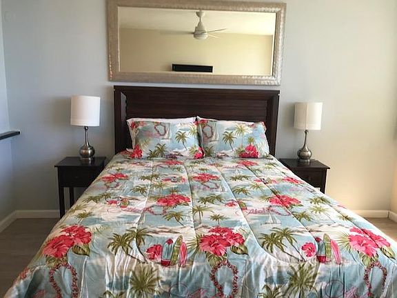 5th image of 2500 Kalakaua Ave APT 1106