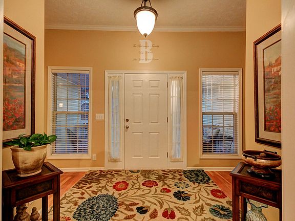 5th image of 1393 Ambleside Dr