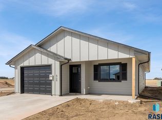 6705 E Thimbleweed St, Sioux Falls, SD 57110