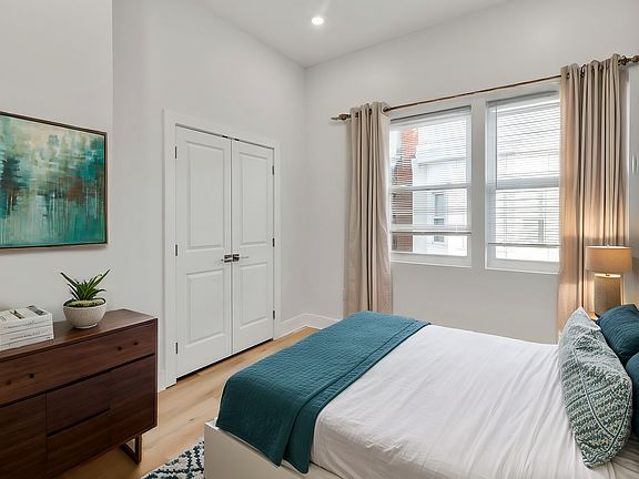 2nd image of 1723 Memorial Ave #4