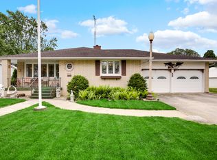 194 W Adams St, Manteno, IL 60950