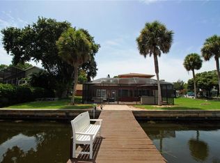 121 Lake Shore Dr E, Palm Harbor, FL 34684