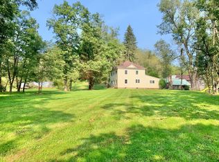 138 Buckskin Run Rd, Salem, WV 26426