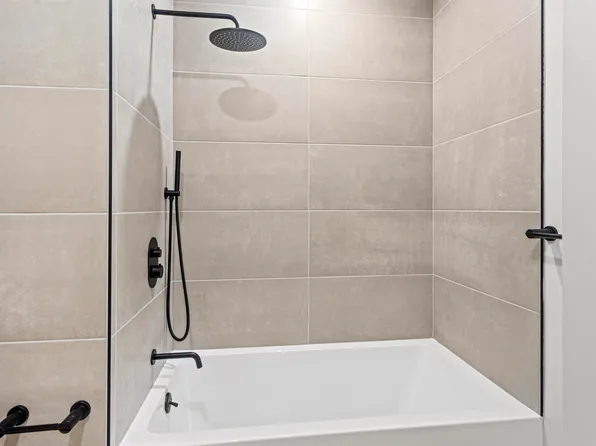 32 Hancock Avenue image 22 of 38