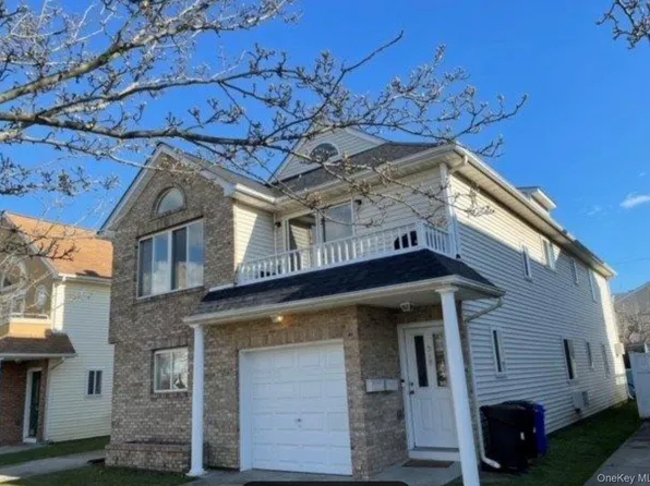 518 E Penn St, Long Beach, NY 11561