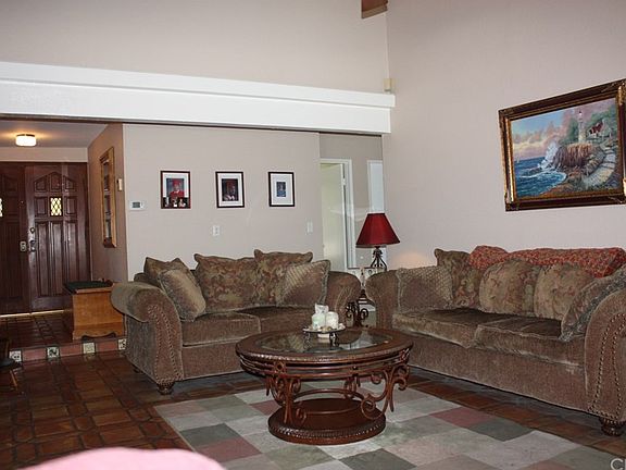 3rd image of 2072 W Ontario Ave