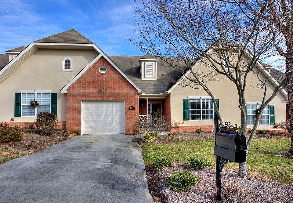 1st image of 5924 Round Hill Ln