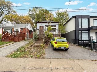143 Kalmar Ave, Toronto, ON M1N 3G6