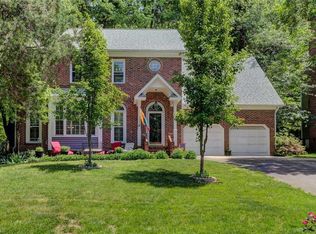 910 Benfield Dr, Greensboro, NC 27410