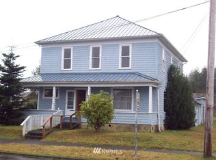 317 E St, Cosmopolis, WA 98537