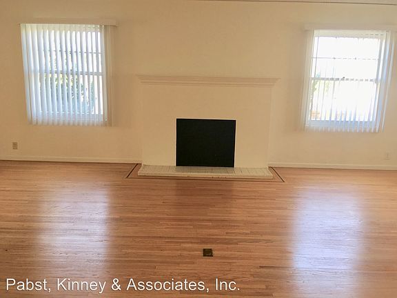 3rd image of 204 Belmont Ave APT A