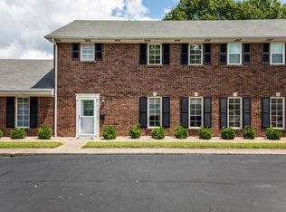 611 W Jefferson St APT B, Lagrange, KY 40031