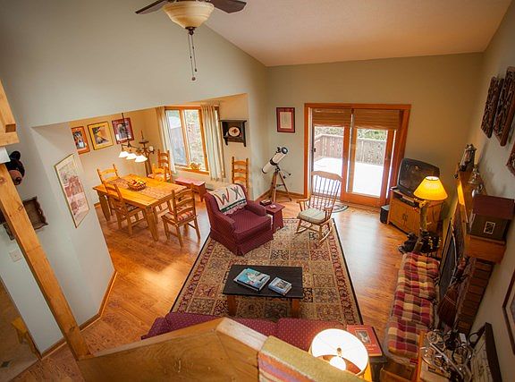 4th image of 15 Hemlock Way Unit 9