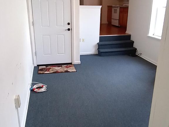 4th image of 419 N 41st St Floor 3