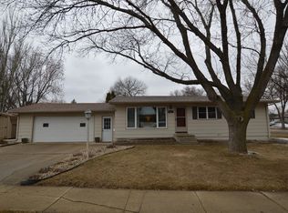 423 N High St, Aberdeen, SD 57401