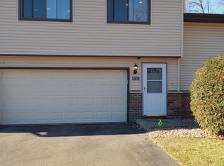 8717 N Maplebrook Cir, Brooklyn Park, MN 55445