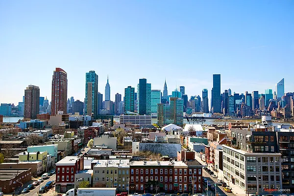 Sold by Modern Spaces | media 13