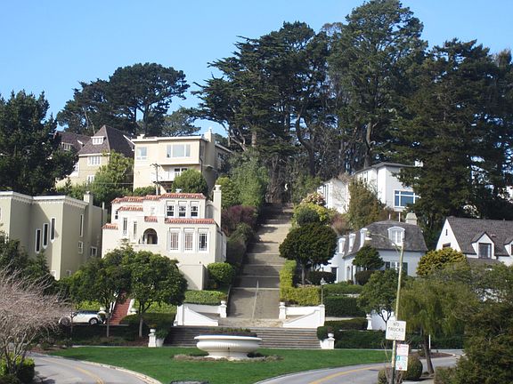 3rd image of 109 Merced Ave