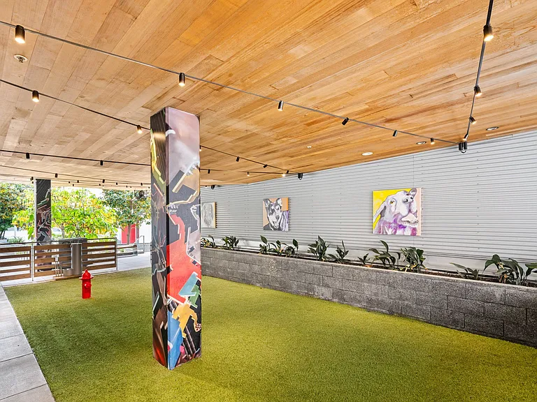 Onsite Dog Run at L Seven Apartments in San Francisco, CA 94103